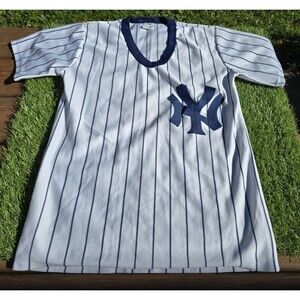 Vtg New York Yankees Jersey Pinstripes Size Medium Pro Knit  Single Stitch EUC